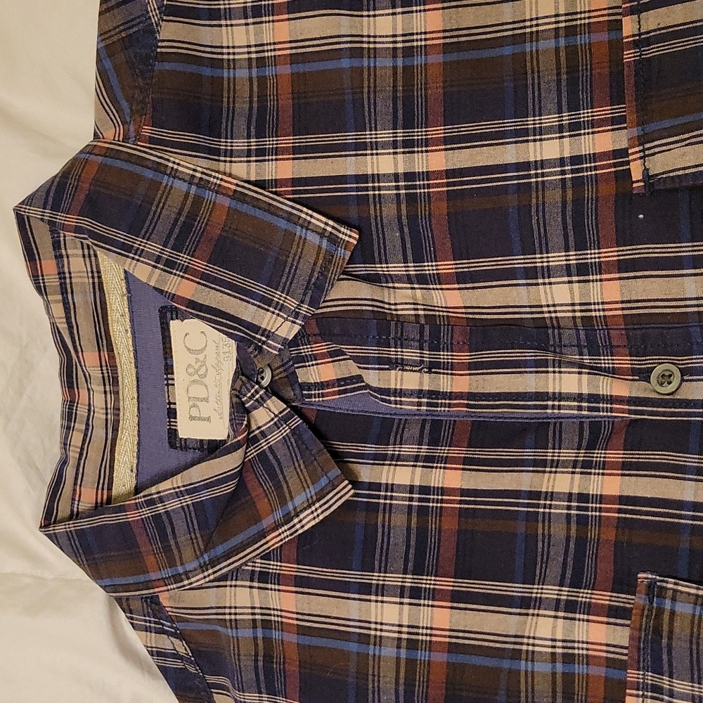 Button down shirt 👕 - Picture 2 of 4